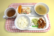 １２月２６日(火)未満児の給食(ひよこ・いちご組)