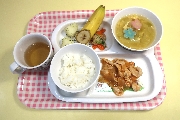 ３月１日(金)未満児の給食（ひよこ、いちご組）