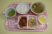 ７月５日(金)３歳児からの給食(すみれ１組)